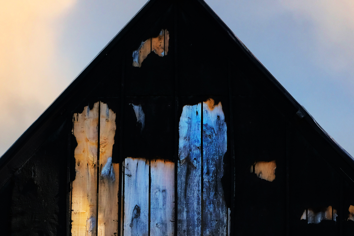 83-2310-color in darknes9641.jpg